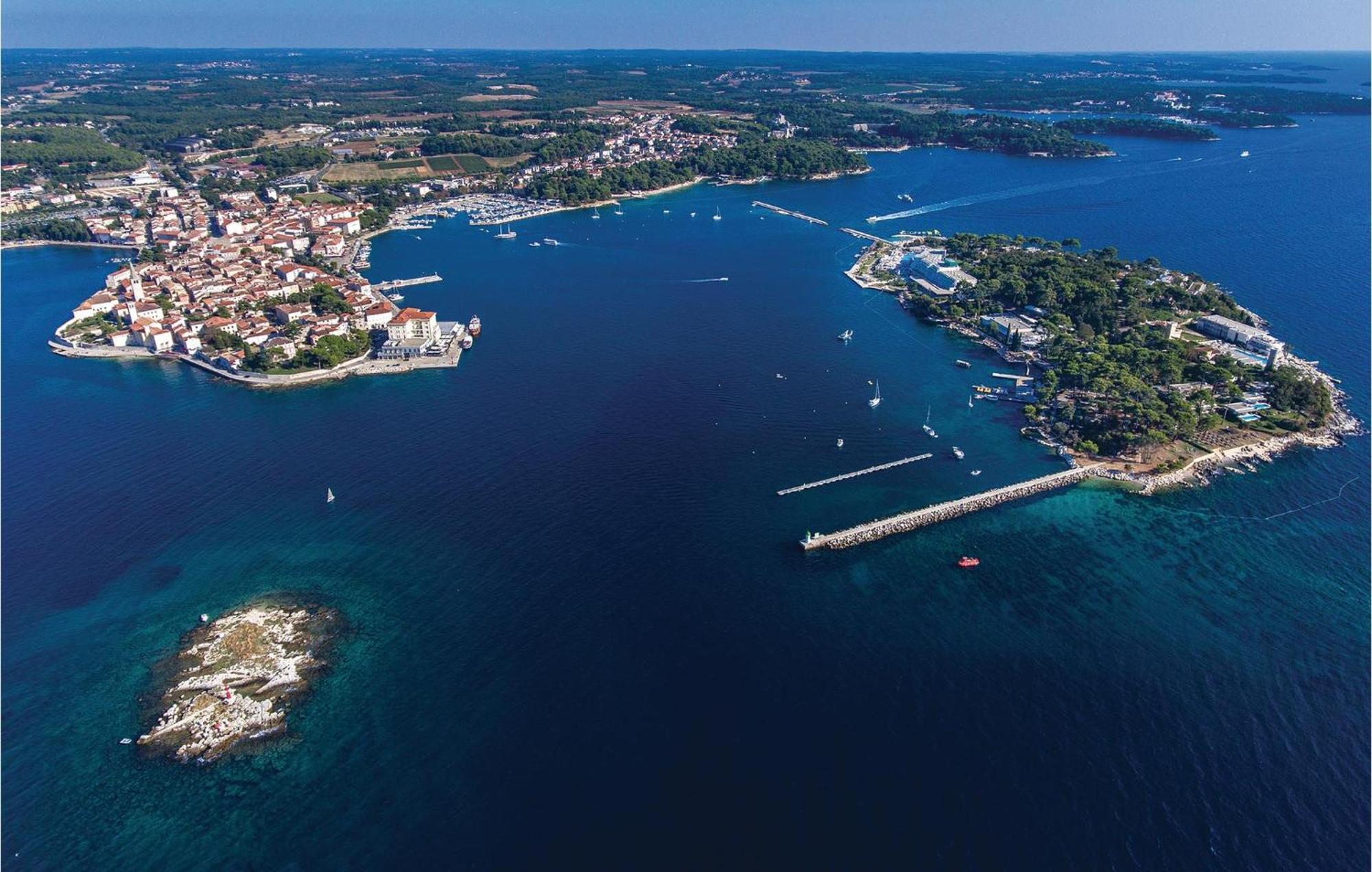 Amazing Apartment In Porec With Wifi Luaran gambar