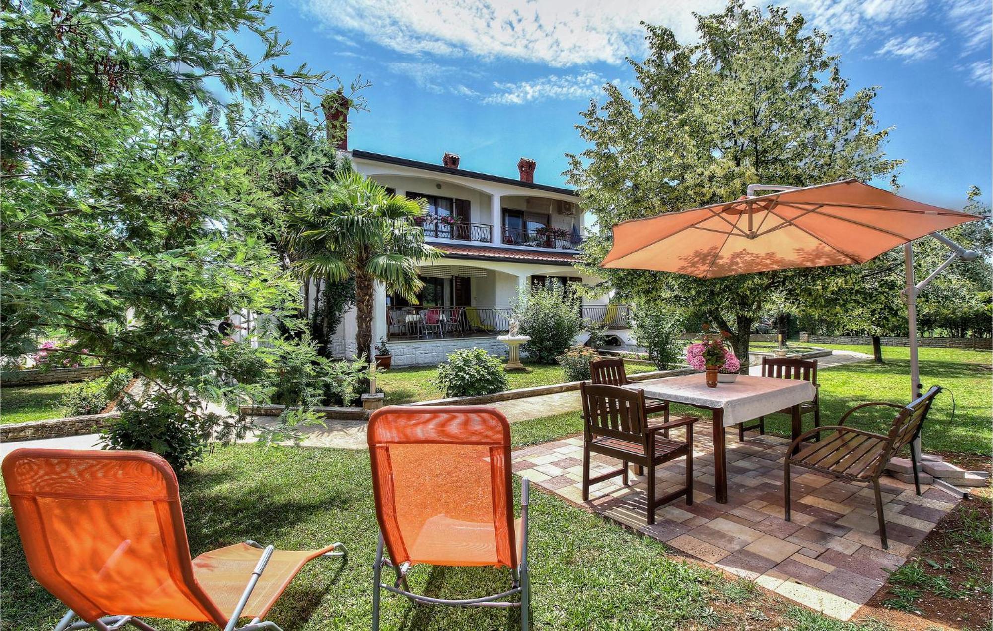 Amazing Apartment In Porec With Wifi Luaran gambar